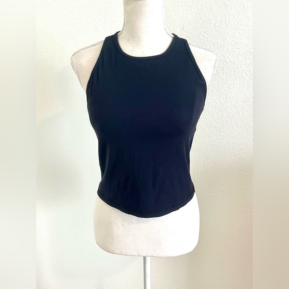Vuori Tops - Vuori Black Tank Top Built in Bra